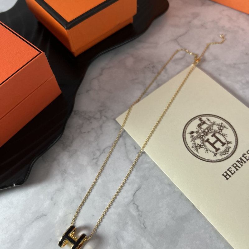 H**mes necklaces